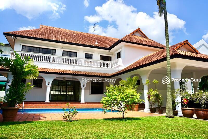  Big 2-Storey Bungalow! Big Pool & Wide Front Garden | 6 Bedrooms | Prime Location