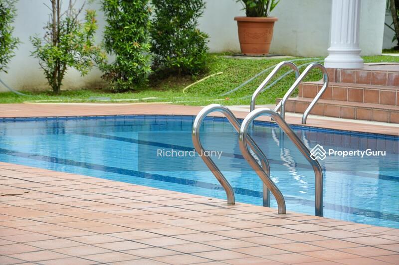  Big 2-Storey Bungalow! Big Pool & Wide Front Garden | 6 Bedrooms | Prime Location