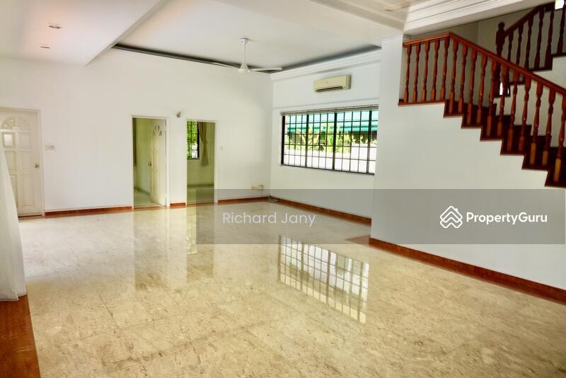  Big 2-Storey Bungalow! Big Pool & Wide Front Garden | 6 Bedrooms | Prime Location