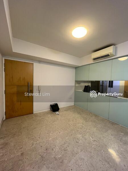 Prop-GPT: Condominium: D22 Boon Lay The Lakefront Residences