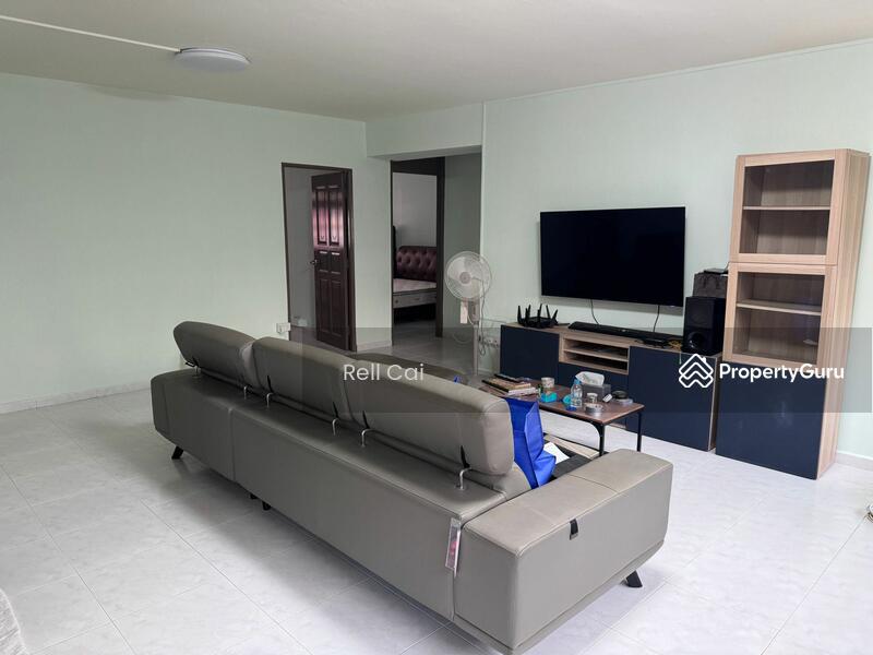 516 Pasir Ris Street 52: D18 Pasir Ris HDB Flat | Prop-GPT the AI-Powered Property Guru