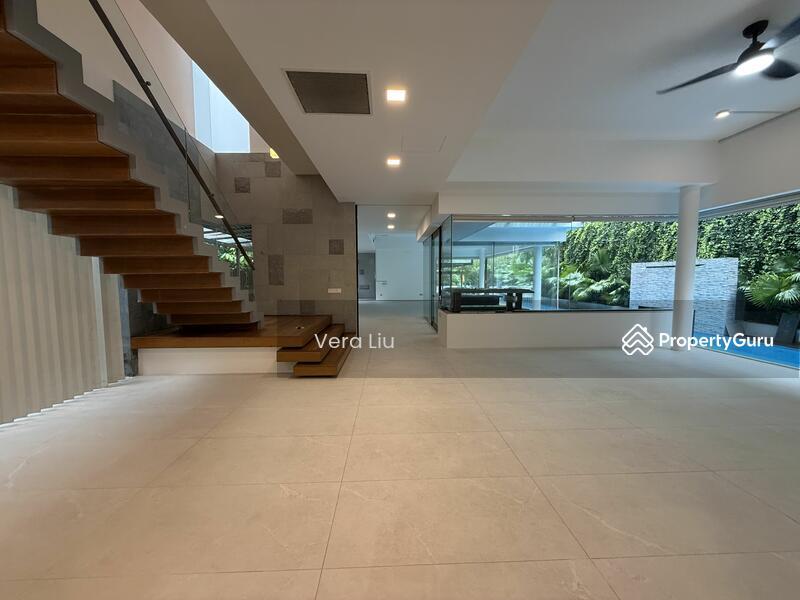 Goodman Spacious bungalow 6 ensuites Modern with pool