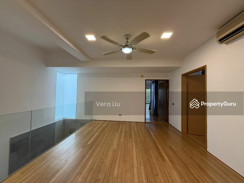 Goodman Spacious bungalow 6 ensuites Modern with pool