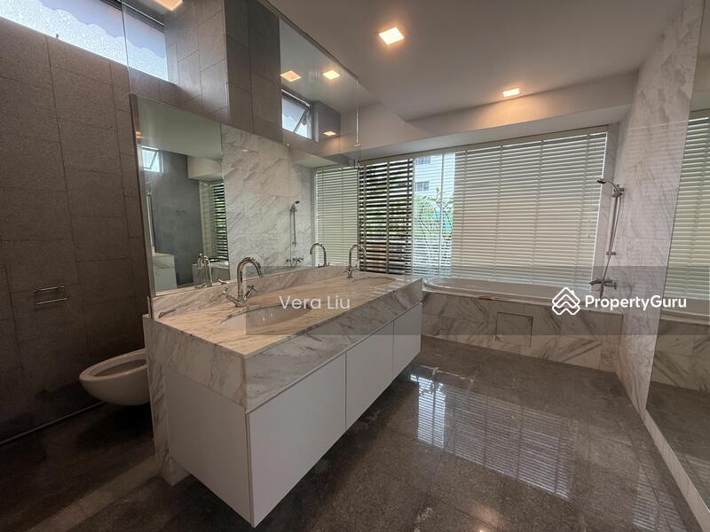 Goodman Spacious bungalow 6 ensuites Modern with pool