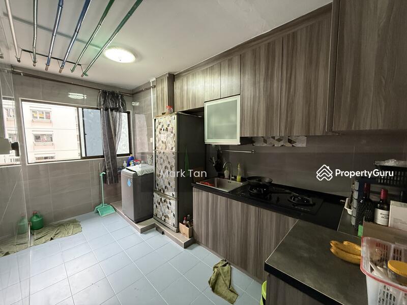 HDB Flat for Rent: D23, 670229