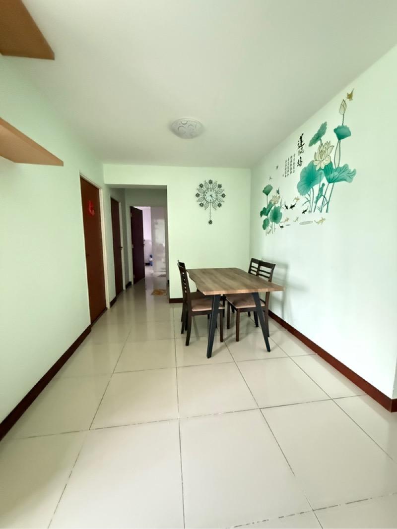 Prop-GPT: HDB Apartment: D27 Yishun 512B Yishun Street 51