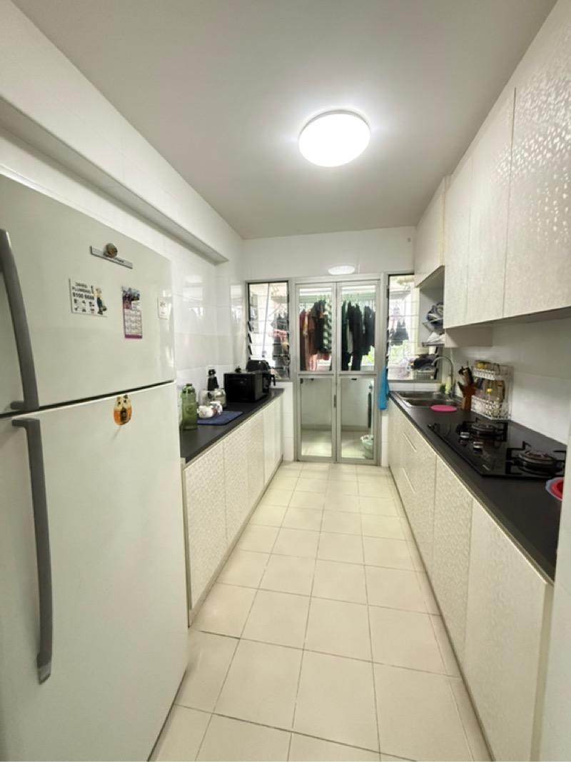 HDB Apartment for Rent: Yishun, D27, 762512