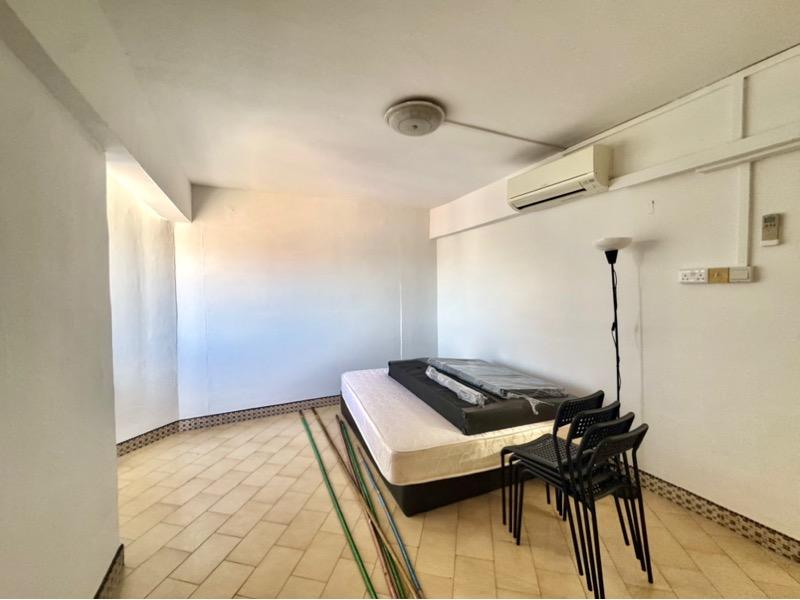 663 Buffalo Road HDB Apartment For Rent, $3,800, 2 Bed 2 Bath 775 sqft $4.90 psf