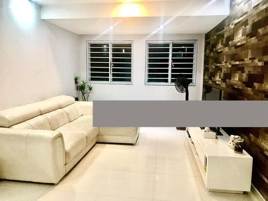 Prop-GPT: HDB Apartment: D16  14 Bedok South Avenue 2