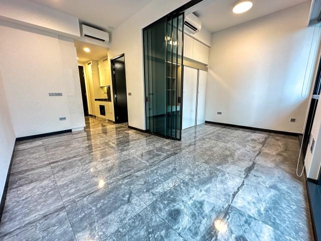 Prop-GPT: Condominium: D07  Midtown Bay