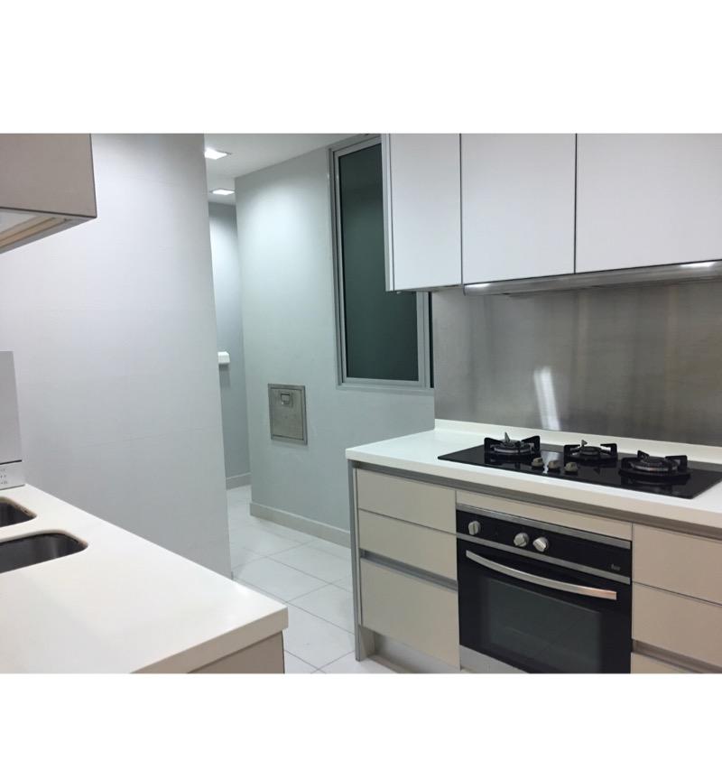 D'Pavilion Condominium For Rent, $6,3004 Bath 1,647 sqft $3.83 psf