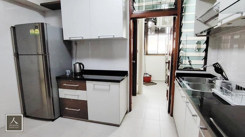 Parc Oasis Condominium Room Rental, $1,050, 1 Bed 1 Bath 200 sqft $5.25 psf