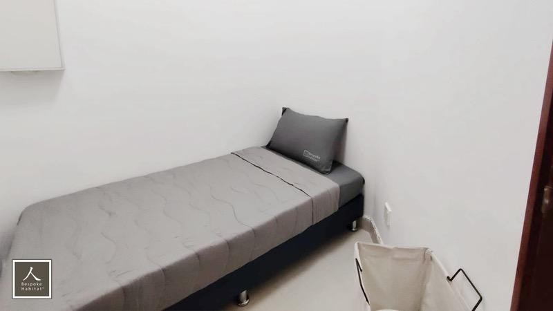 Parc Oasis Condominium Room Rental, $1,050, 1 Bed 1 Bath 200 sqft $5.25 psf