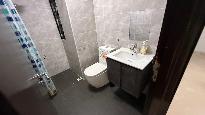 The Lakeshore Condominium Room Rental, $2,150, 1 Bed 1 Bath 200 sqft $10.75 psf