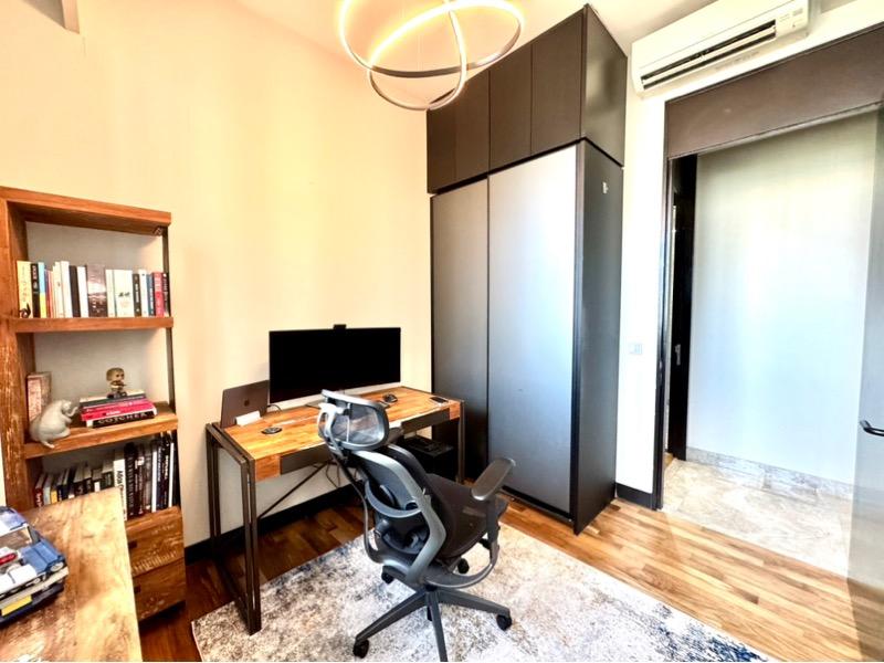 Martin Modern Condominium For Rent, $9,600, 3 Bed 2 Bath 1,087 sqft $8.83 psf