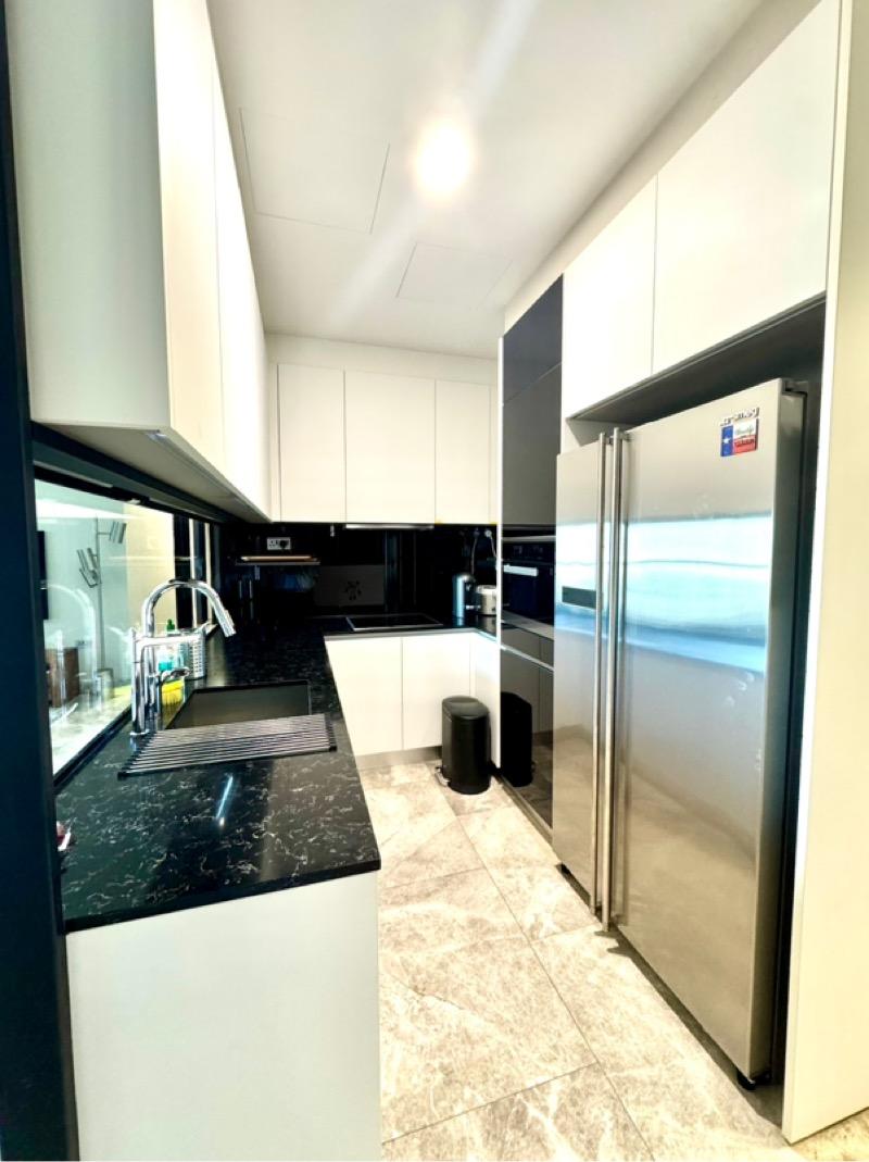 Martin Modern Condominium For Rent, $9,600, 3 Bed 2 Bath 1,087 sqft $8.83 psf