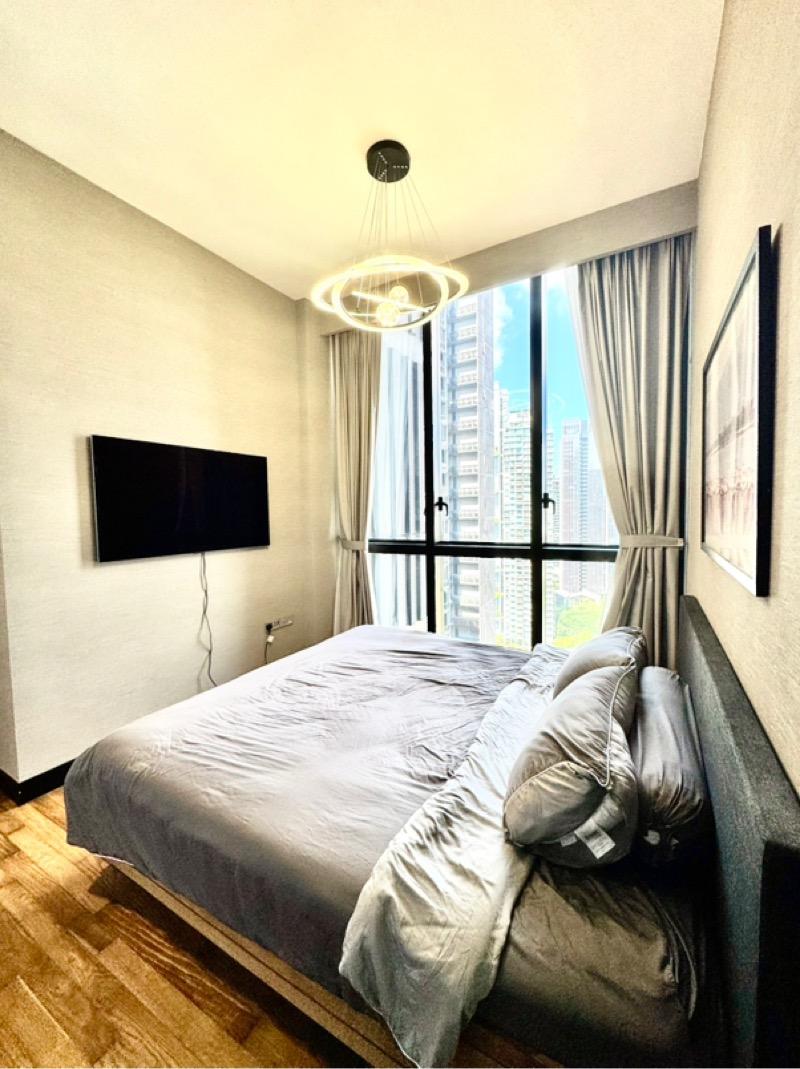 Martin Modern Condominium For Rent, $9,600, 3 Bed 2 Bath 1,087 sqft $8.83 psf