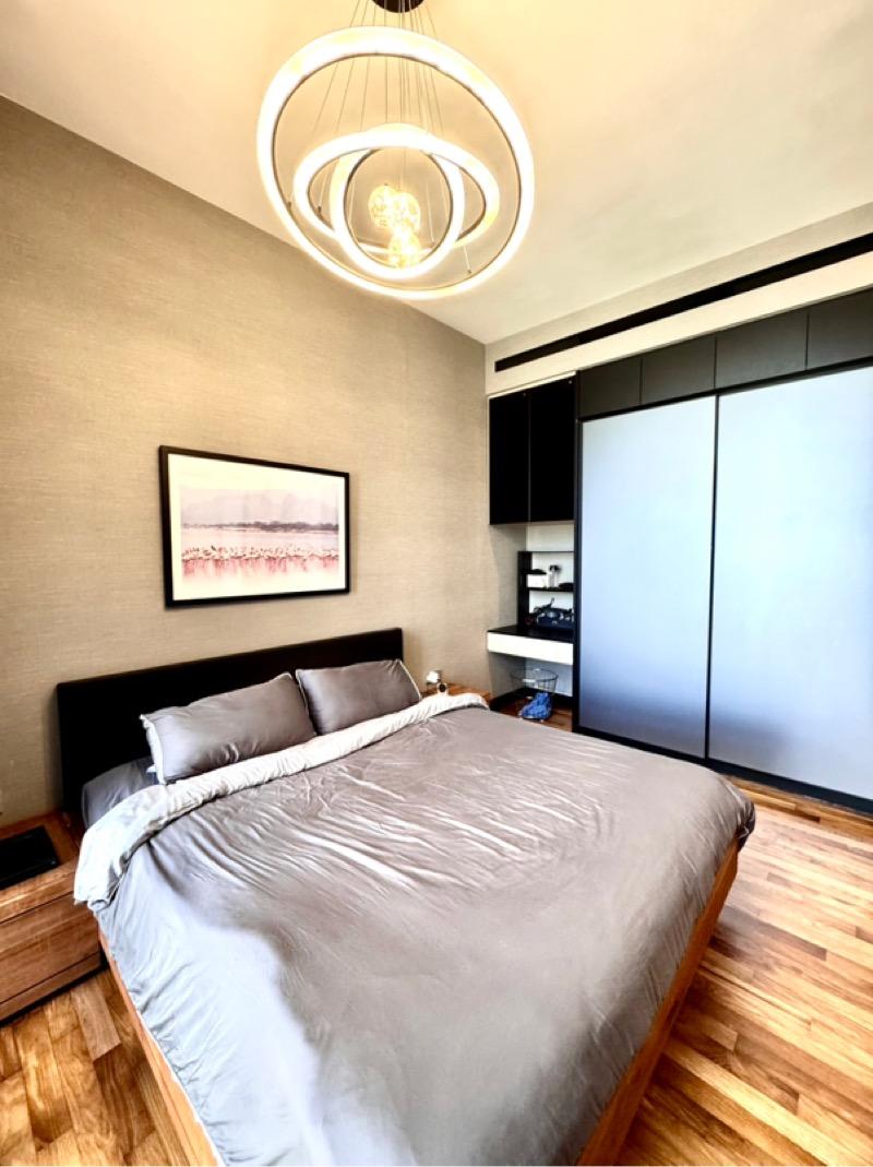 Martin Modern Condominium For Rent, $9,600, 3 Bed 2 Bath 1,087 sqft $8.83 psf