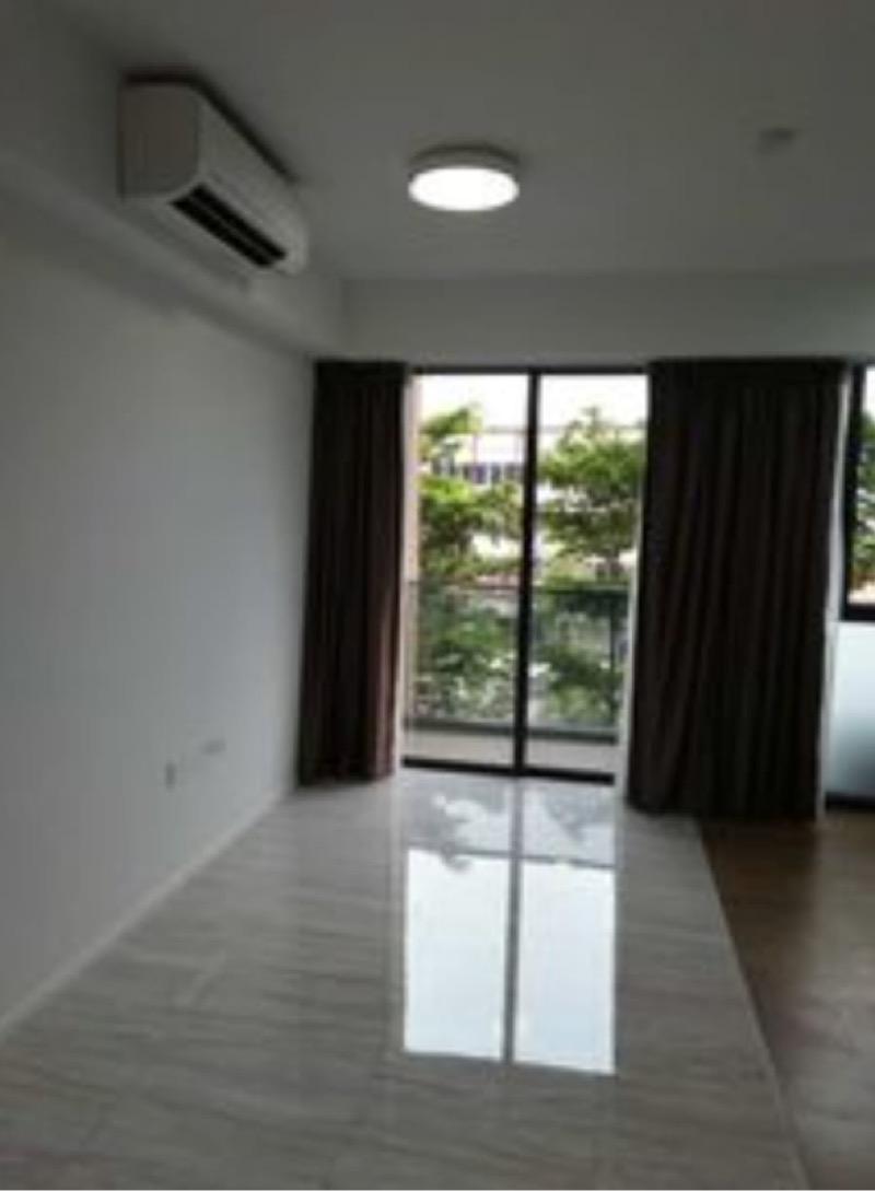 Parc Esta Condominium For Rent, $3,500, 2 Bed 1 Bath 743 sqft $4.71 psf