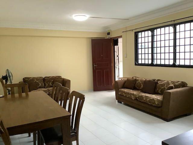 241 Bukit Batok East Avenue 5: D23 Bukit Batok HDB Flat | Prop-GPT the AI-Powered Property Guru