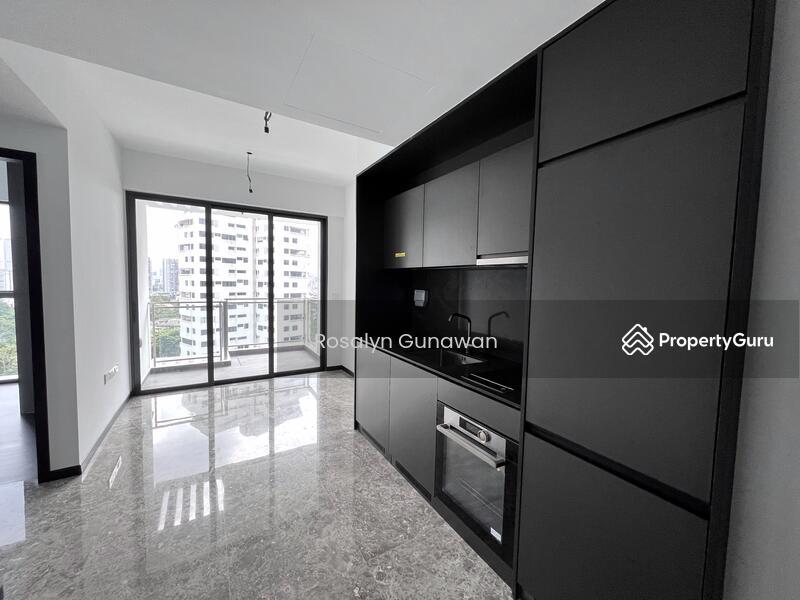 Prop-GPT: Condominium: D10  120 Grange