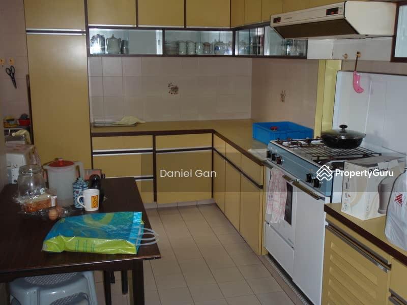 Prop-GPT: HDB Flat: D12 Toa Payoh 230 Lorong 8 Toa Payoh