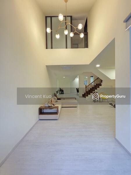 Prop-GPT: Terrace: D05  Jambol Walk