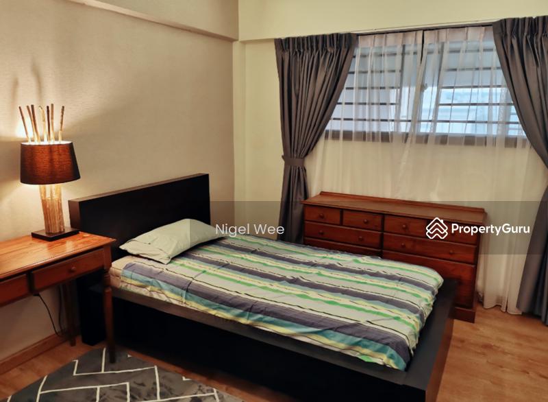 207 Tampines Street 21