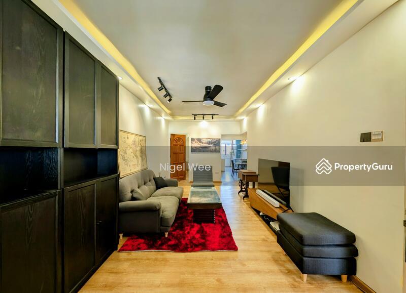 207 Tampines Street 21