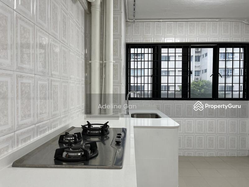 248 Tampines Street 21