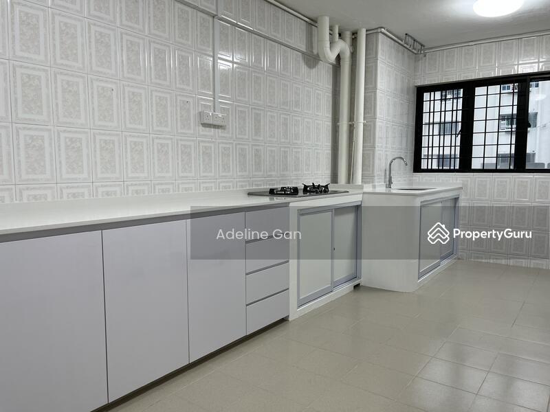 248 Tampines Street 21