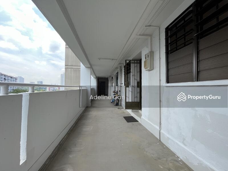 248 Tampines Street 21