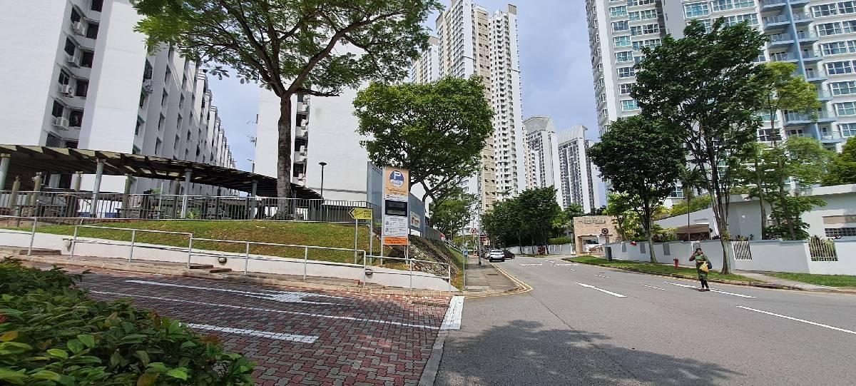 28 Jalan Klinik HDB Apartment Room Rental, $3,200, 1 Bed 1 Bath 646 sqft $4.95 psf