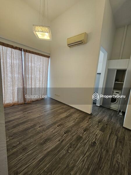 Prop-GPT: Condominium: D09  Robertson Edge