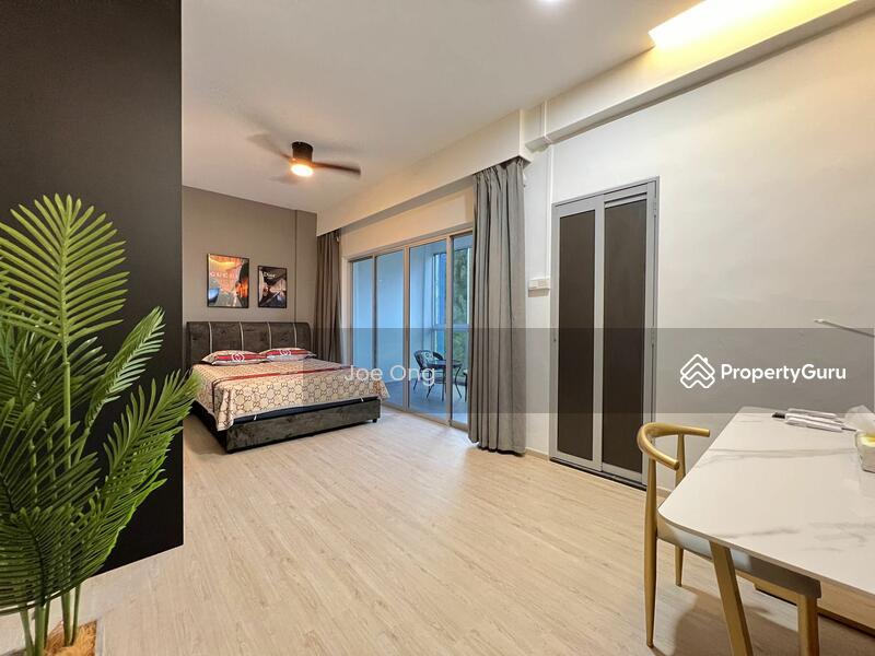 Prop-GPT: Apartment: D09 Cairnhill Cavenagh Gardens