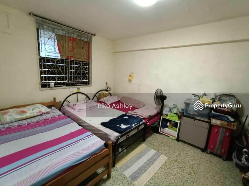 86 Commonwealth Close