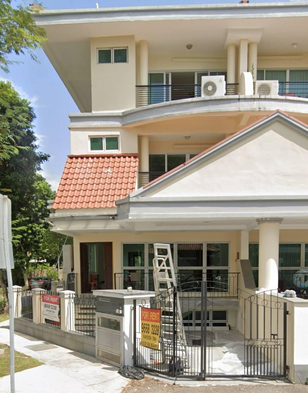 Prop-GPT: Terrace: D25  52 WOODGROVE AVENUE