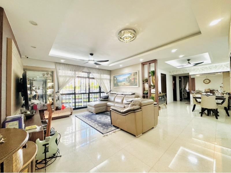 Prop-GPT: HDB Apartment: D05  459 Clementi Avenue 3