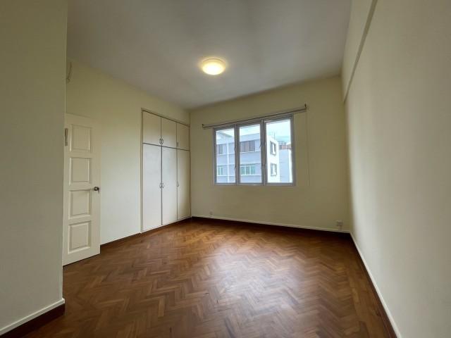 Botanic Gardens Mansion Apartment For Rent, $7,000, 3 Bed 2 Bath 1,399 sqft $5.00 psf