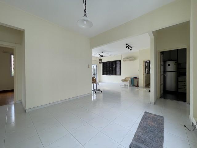 Botanic Gardens Mansion Apartment For Rent, $7,000, 3 Bed 2 Bath 1,399 sqft $5.00 psf