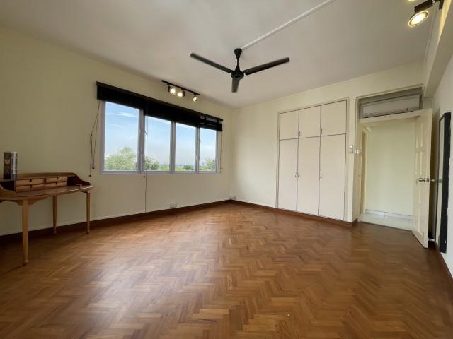 Botanic Gardens Mansion Apartment For Rent, $7,000, 3 Bed 2 Bath 1,399 sqft $5.00 psf