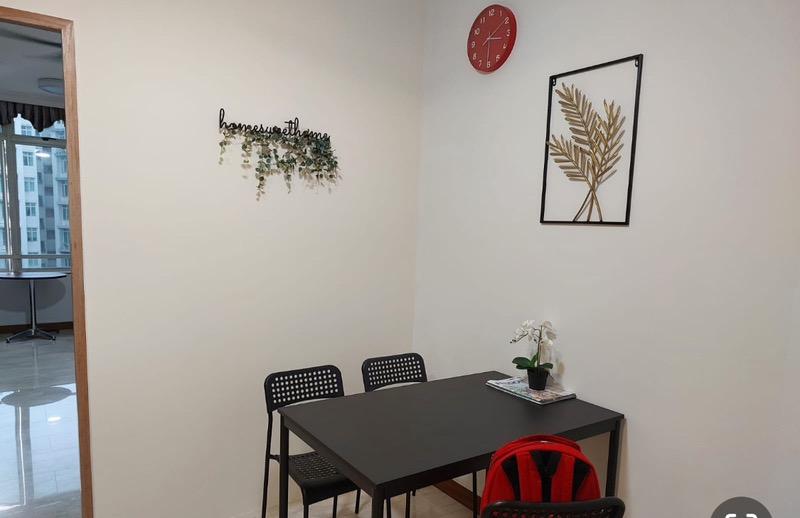 Compass Heights Condominium Room Rental, $750, 1 Bed 1 Bath 80 sqft $9.38 psf