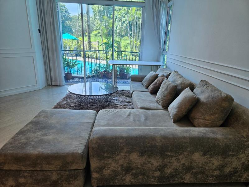 Prop-GPT: Condominium: D17  The Edgewater
