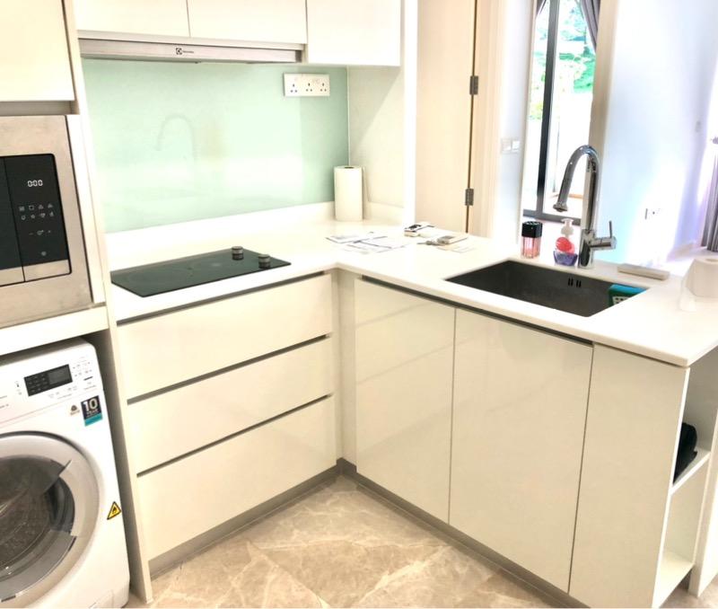 Kingsford Hillview Peak Condominium For Rent, $3,150, 1 Bed 1 Bath 517 sqft $6.09 psf