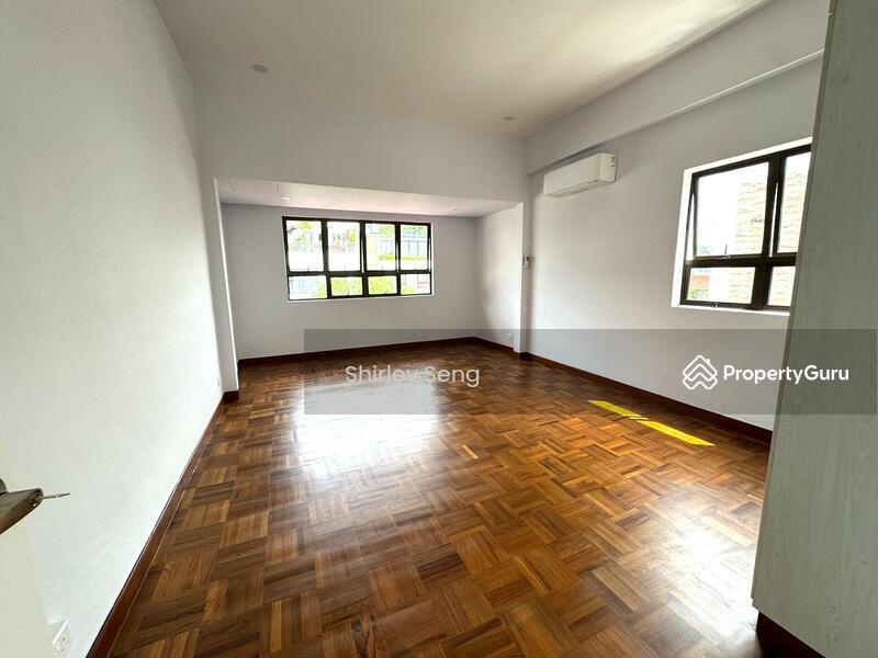 Prime landed enclave nestled in heart of District 10 (Bukit Timah, Holland, Tanglin)