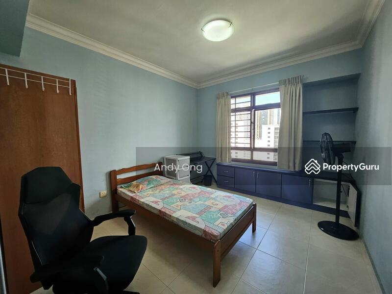 Prop-GPT: HDB Flat: D05  454 Clementi Avenue 3