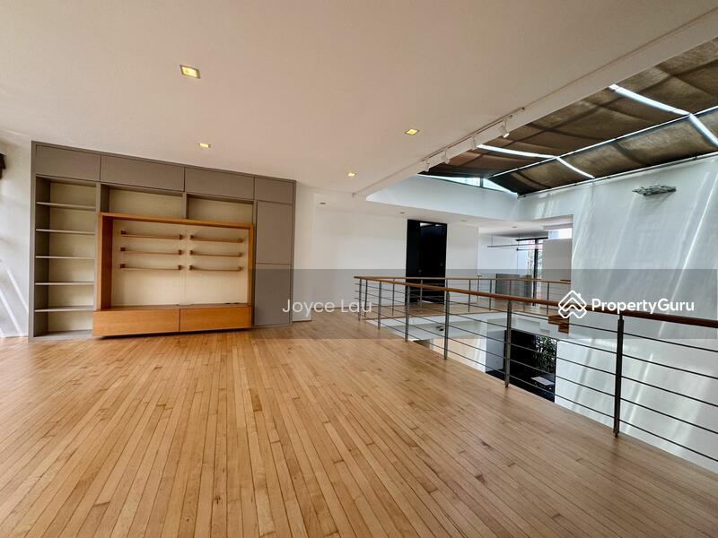 Raffles Park GCBA 2 Storey Contemporary Hilltop Bungalow, Poolview! Immediate