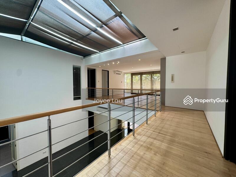 Raffles Park GCBA 2 Storey Contemporary Hilltop Bungalow, Poolview! Immediate