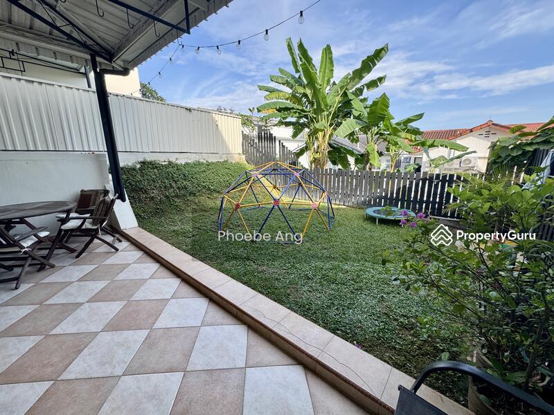 Bukit Timah Namly Estate beautiful 2 Storey Retro Black White Garden and Patio