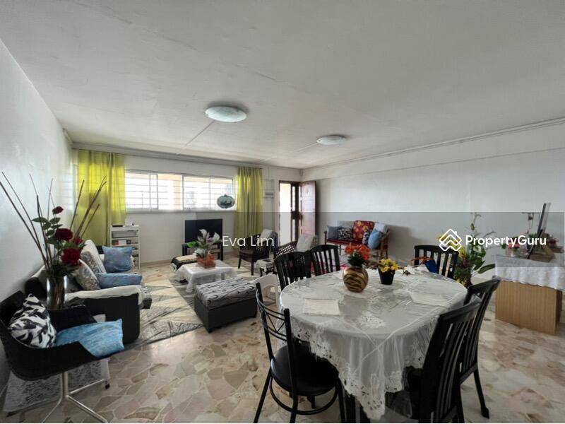 HDB Flat for Rent: D18, 520924